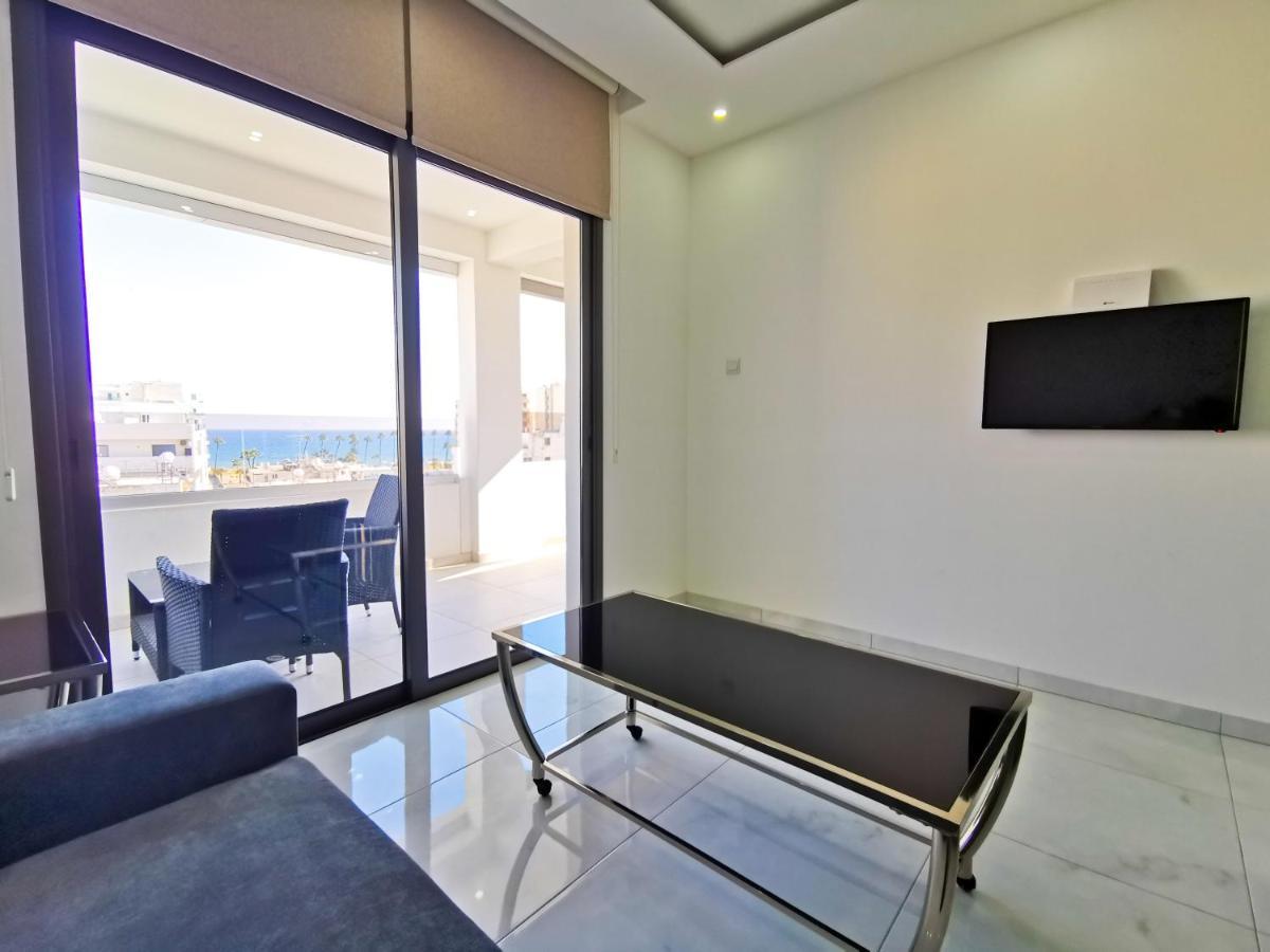 Sunny Daze Seaview Apartment Lárnaca Exterior foto